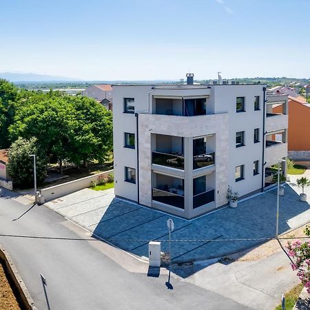 Salt Bloom Apartments Nin Esterno foto