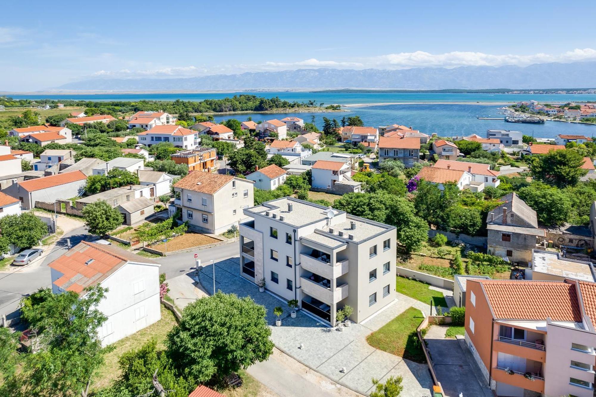 Salt Bloom Apartments Nin Esterno foto